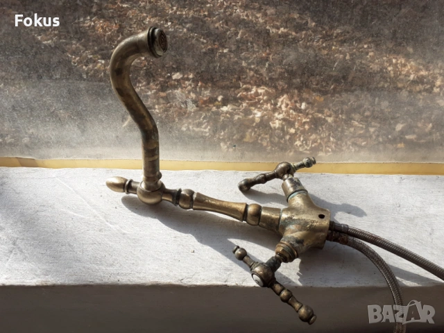 Стар бронзов смесител, снимка 2 - Антикварни и старинни предмети - 53448857