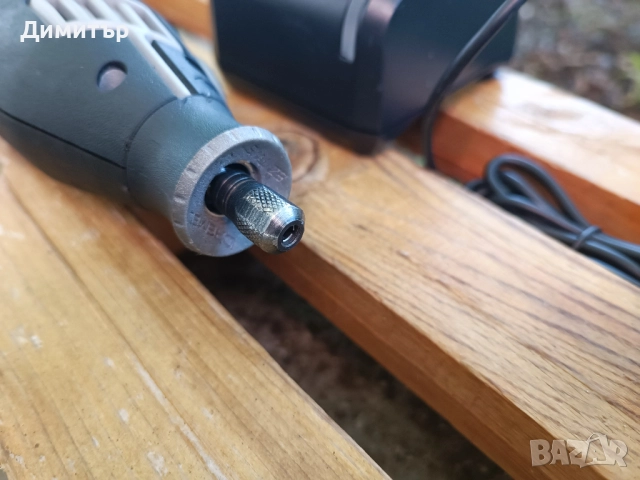Dremel 8200 мултишлайф 10.8V, снимка 8 - Други инструменти - 51098227
