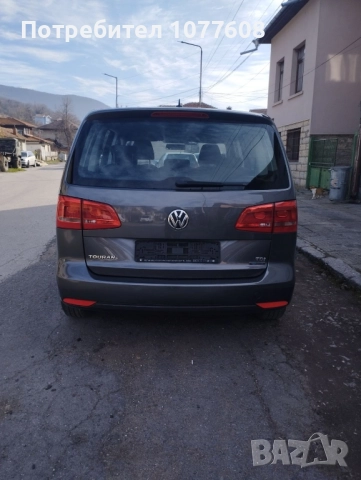 Volkswagen Touran 1.6TDI/DSG/2013г., снимка 5 - Автомобили и джипове - 52837224