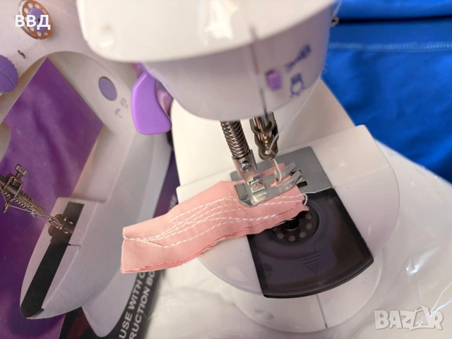 Малка електрическа шевна машина, снимка 6 - Други машини и части - 53399285