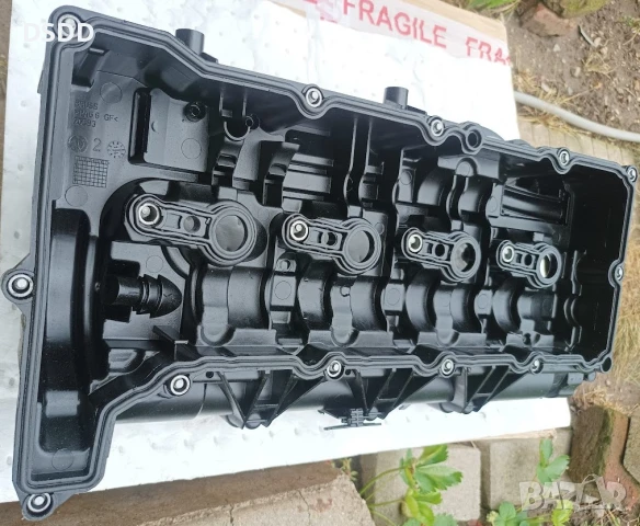 Капак клапани BMW 2.0D N47, снимка 2 - Части - 50459331
