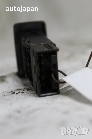 Бутон, копче подгрев седалка Лендровър фрийлендър 1.8и 01г Landrover freelander 1.8i 2001, снимка 3 - Части - 43759587