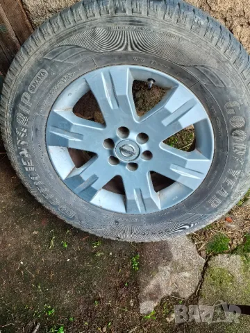 Джанти с Гуми - Nissan Pantfinder 2.5-174кс 2004г. , снимка 2 - Гуми и джанти - 49543630