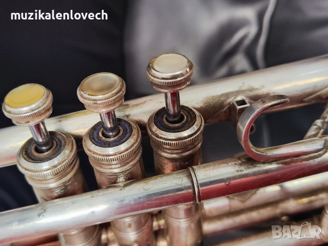 Hirsbrunner Sumiswald B-trompete - Б Тромпет с твърд куфар /Switzerland/, снимка 6 - Духови инструменти - 44860136