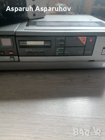 Видеокасетофон и видеокамера HITACHI VIDEO SYSTEM VT 8E & HITACHI VK C1500E, снимка 13 - Камери - 48508853