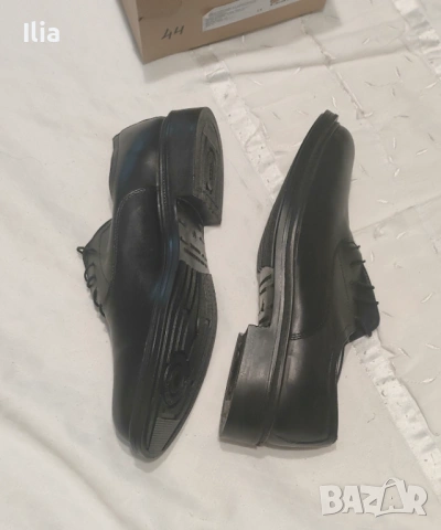 Обувки черни с връзки, снимка 14 - Ежедневни обувки - 48203811