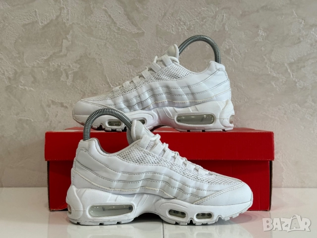 Маратонки Nike Air Max 95 Triple White | 37,5, снимка 2 - Маратонки - 52598960
