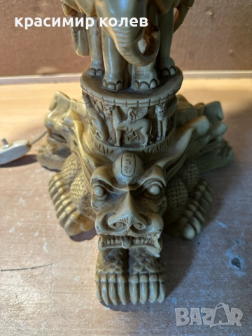 винтидж настолна лампа с богата орнаментика, снимка 3 - Антикварни и старинни предмети - 51990444