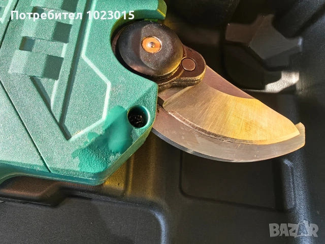 Акумолаторна градинска ножица parkside, снимка 3 - Други инструменти - 53439061