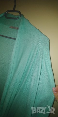 Жилетка без закопчаване, М размер, снимка 2 - Жилетки - 40844799