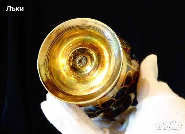 Бронзова ваза,ръчно гравирана Сватба. , снимка 6 - Вази - 33075609