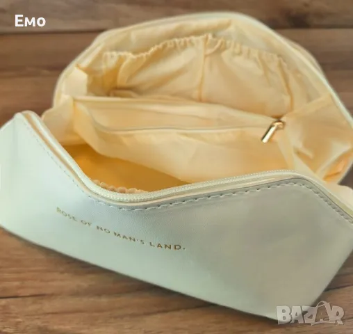 Козметична чанта, бяла , снимка 2 - Чанти - 48588472