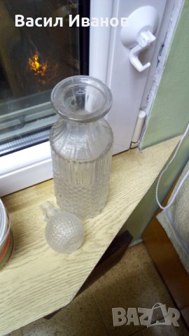 Продавам стъклена гарафа, снимка 5 - Антикварни и старинни предмети - 26636530