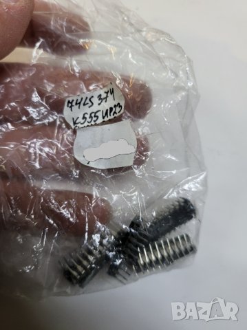 Интегрална схема 74LS374,  интегрална схема аналог K555ИР23