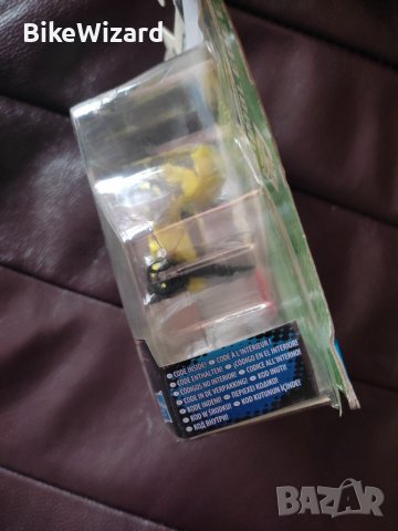 Transformers Bumblebee фигурка НОВА, снимка 2 - Фигурки - 40149330