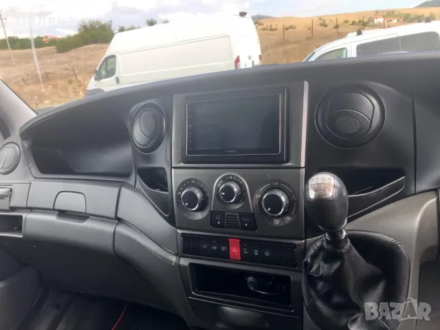 Iveco daily , снимка 8 - Бусове и автобуси - 49671166