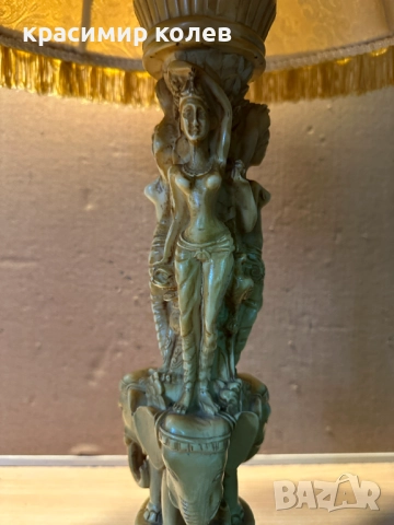 винтидж настолна лампа с богата орнаментика, снимка 8 - Антикварни и старинни предмети - 51990444