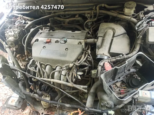 honda crv 2004 2.0 vtec / Хонда црв на части, снимка 4 - Автомобили и джипове - 47475401