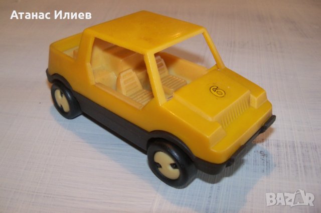 Стара соц играчка пластмасова количка Бъги, снимка 1 - Коли, камиони, мотори, писти - 33038707