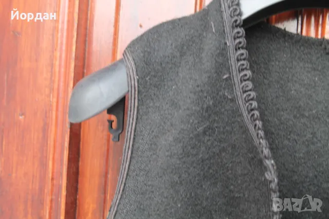 Черен вълнен сукман , снимка 2 - Антикварни и старинни предмети - 50404169