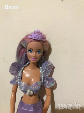 Барби с подвижни стави в лилав цвят с аксесоари