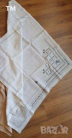 Продавам различни платове, недовършени карета, дантели, ципове и др. , снимка 8 - Платове и дамаски - 51026209