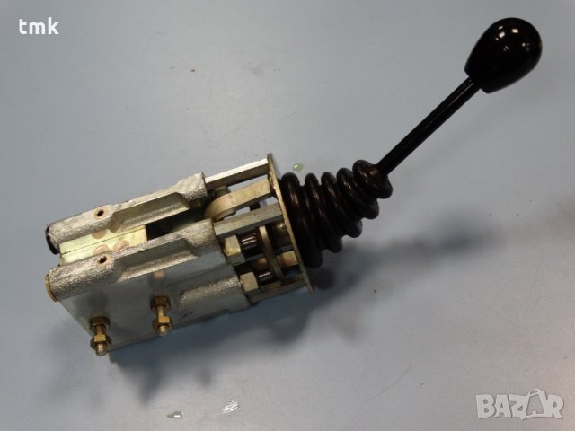 Хидравличен джойстик ORSTA 4-позиционен, снимка 4 - Резервни части за машини - 26943866