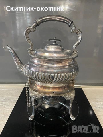 Много стар английски съд за чай