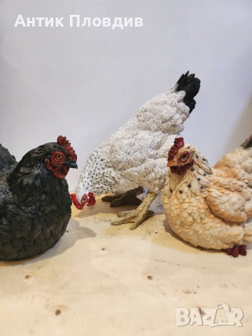 Декоративна черна кокошка от полирезин, снимка 5 - Декорация за дома - 52736874