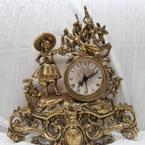 Стар настолен кварцов месингов часовник, снимка 7 - Антикварни и старинни предмети - 48372315