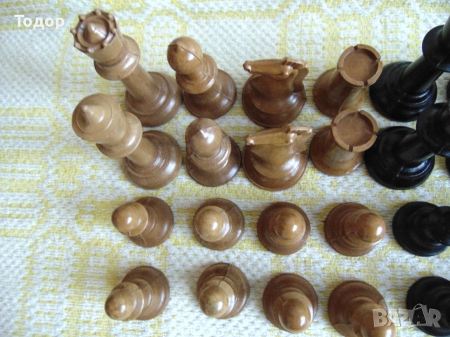 Бакелитови фигури за шах, снимка 4 - Шах и табла - 52859011