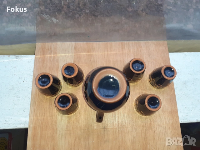 Сервиз за греяна ракия глазирана троянска керамика позлата, снимка 5 - Антикварни и старинни предмети - 53445407