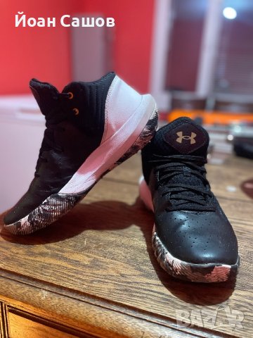 Under armour , снимка 3 - Кецове - 43645385