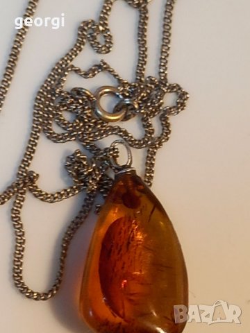 Колие с кехлибарената висулка , снимка 10 - Колиета, медальони, синджири - 39120312