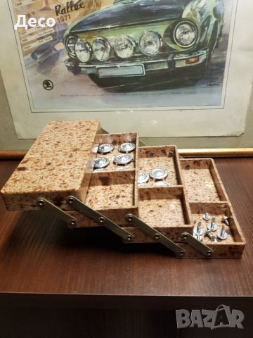 Стара кутийка, органайзер за дребни части., снимка 4 - Други ценни предмети - 42946417