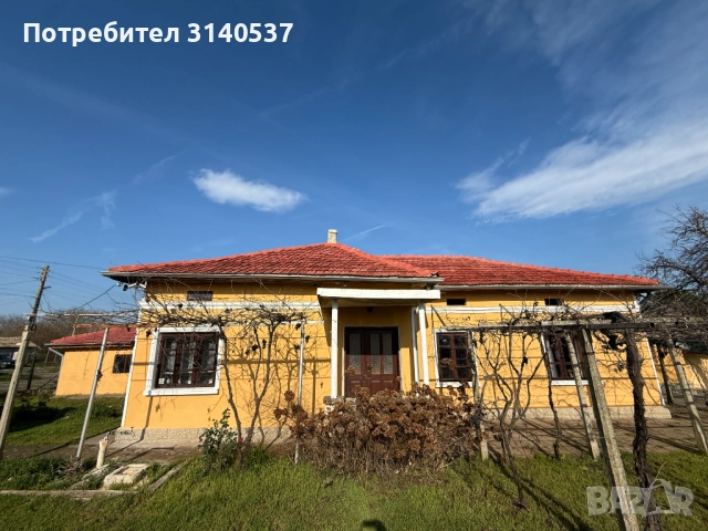 Ремонтирана къща 203кв.м с гараж и 4 спални на 37км от морският бряг