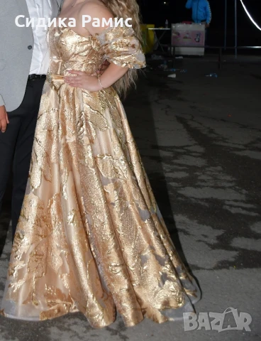 Официална златиста рокля., снимка 1