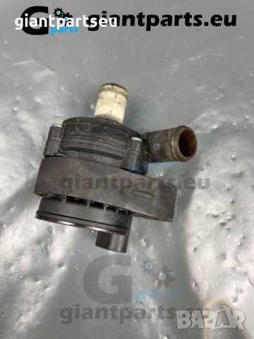 Помпа охлаждане за Мерцедес Mercedes W211 W164 W251 , A2118350028