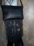 Н&М Черна кожена чанта с ресни, снимка 1 - Чанти - 32369776