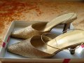 Дамски Златни обувки номер 37, снимка 1 - Сандали - 36865121