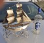 Стойка за бутилка с форма на кораб с платна, яхта, метална фигура - голяма от метал