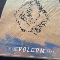 Топ Volcom, снимка 3 - Потници - 43709987