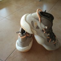 адидас BYW, снимка 3 - Спортни обувки - 27370392