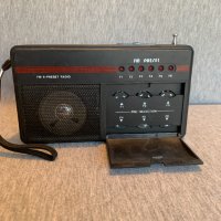 малко радио , снимка 1 - Радиокасетофони, транзистори - 39232896