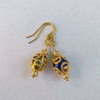 Красиви малки обеци в цвят антично злато със сини кракъл мъниста, снимка 2 - Обеци - 27248877