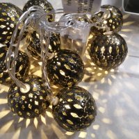 Нови LED гирлянди с красиви метални топки., снимка 3 - Декорация за дома - 42994932