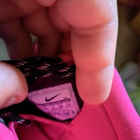 Nike  Дамски Маратонки 38, снимка 2 - Маратонки - 40847897