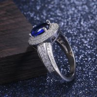 Сребърен пръстен със сапфир и австрийски кристали, снимка 3 - Пръстени - 32502606