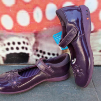 Английски детски обувки естествена кожа-светещи CLARKS , снимка 4 - Детски обувки - 44895380