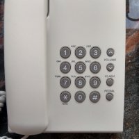 Нов стационарен телефон в кутия с инструкция  ,черен ,използван и рутер. , снимка 3 - Антикварни и старинни предмети - 44035749